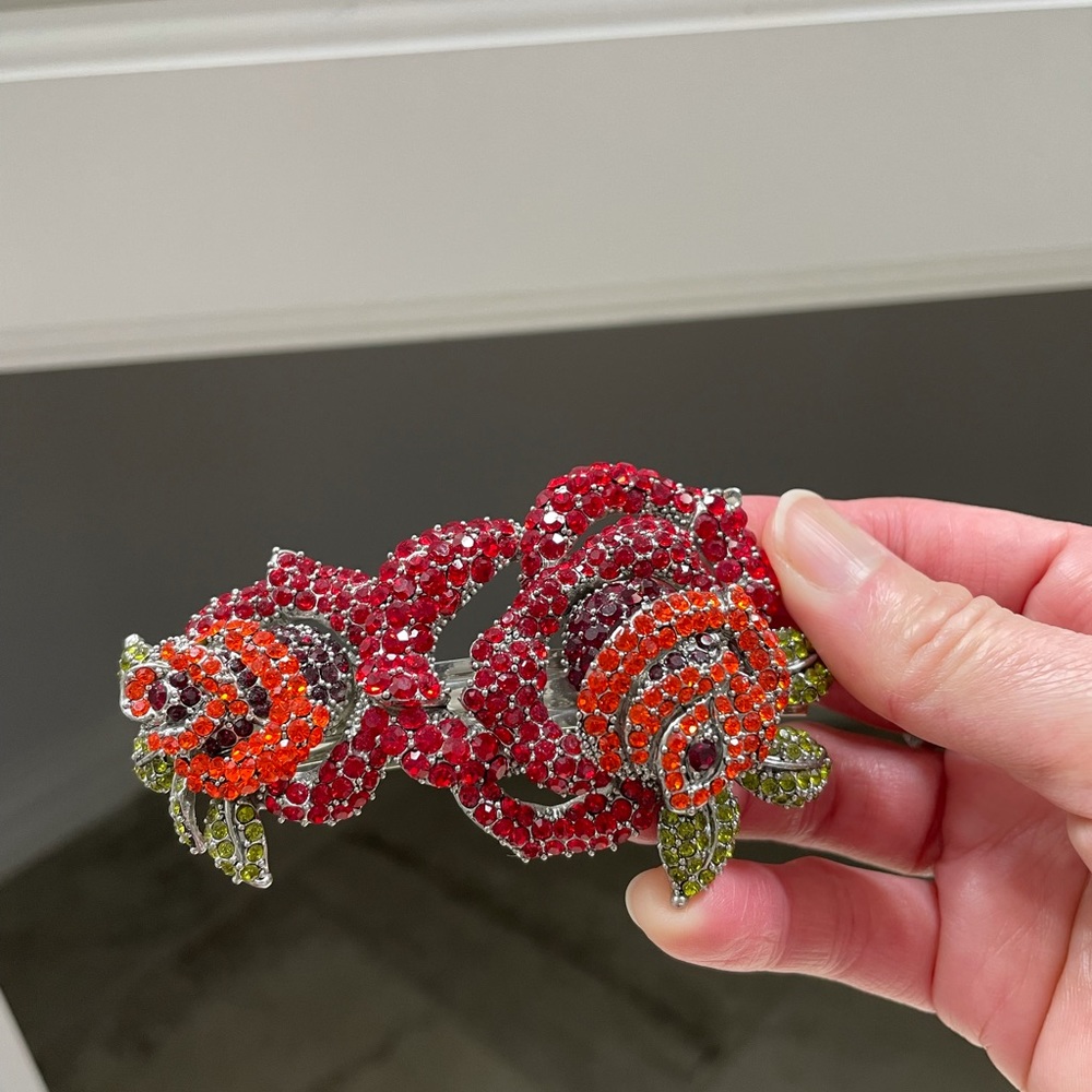 Soho rose barrette